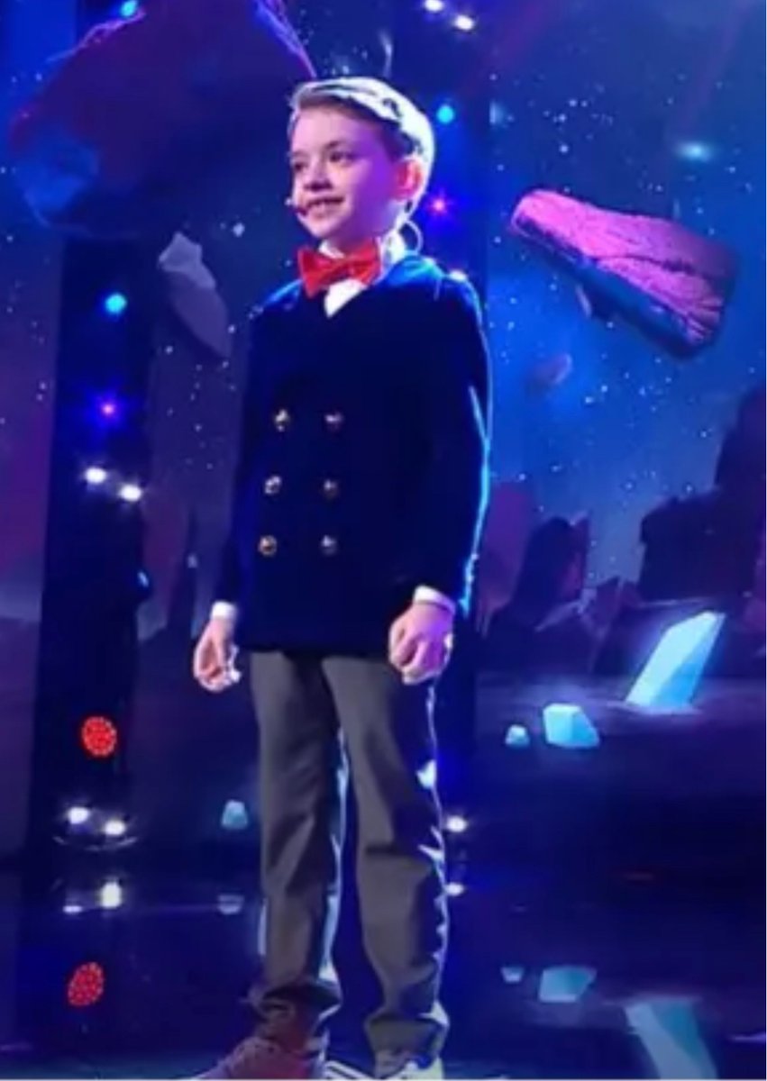 gabilimbean's tweet photo. Viitorul prezentator al extragerilor de la Loto 6 din 49.
#LoteriaRomână
#romaniiautalent 
#AndreiDuban
#demic https://t.co/EMT15674It