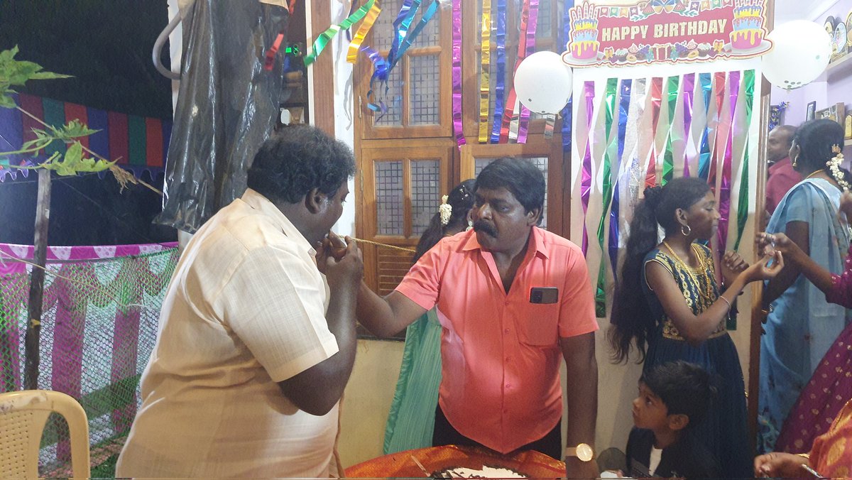 நேற்று நடைபெற்ற எனது பிறந்தநாள் விழாவில் கலந்து கொண்ட தொலைபேசியில் வாழ்த்து தெரிவித்த எனக்காக கடவுளிடம் பிரார்த்தனை செய்த பேஸ்புக் instagram ல வாழ்த்திய  அன்பு உள்ளங்கள் அனைவருக்கும் எனது மனமார்ந்த நன்றிகளை தெரிவித்துக் கொள்கிறேன் நன்றி நன்றி ❤️