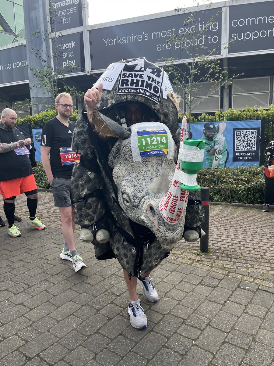 #Headingleystadium #LeedsMarathon ⁦@savetherhino⁩ good luck everyone