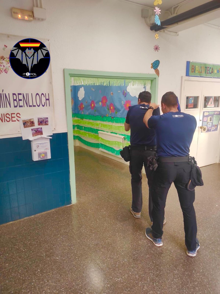 ITEPOL_COM's tweet image. En la Formación Continua iniciamos módulo de progresión e intervención en inmuebles adaptadas al PATRULLERO. A veces no habrá que entrar, otras necesitarás saber salir y el riesgo 0 no existe. 
#itepolepviv #itepolformacion #itepol