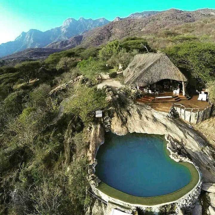 Sarara camp in the heart of Mathews ranges, a few kilometers from Wamba town. #Serenity