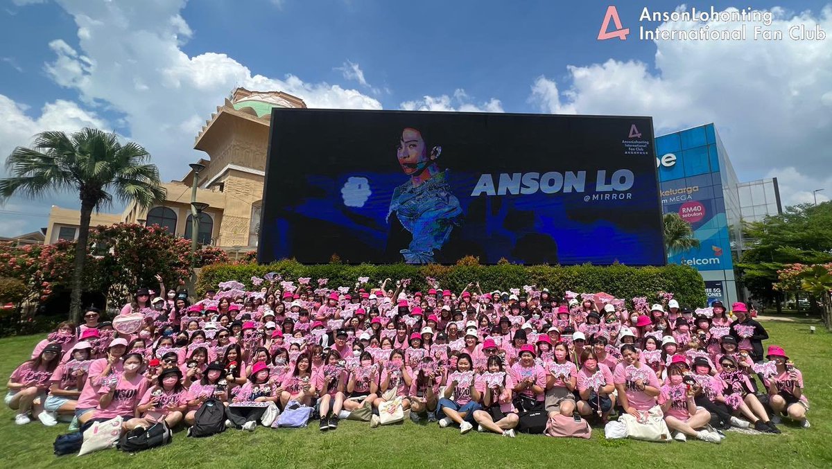pray_bo's tweet photo. Sontos Always Support our dancing king - Anson Lo 
@OneLoveAsiaFest

Can't wait to see Anson Lo performance ❤️🥹

Good show 🔥🔥🔥

#OneLoveAsiaFest 
#AnsonLo 
#盧瀚霆 
#教主

Cr: @ansonlo_intlfc https://t.co/qUzZ5vdPou