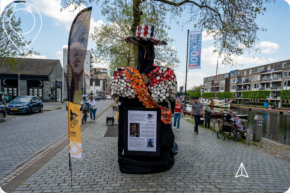 In aanloop naar het Textilium Futura jaar in 2024 vond er in de Piushaven in Tilburg weer een Textour plaats dit jaar.

De hele fotoserie bekijk je hier: facebook.com/media/set/?set…

#Tilburg #Piushaven #TextiliumFutura #Textour