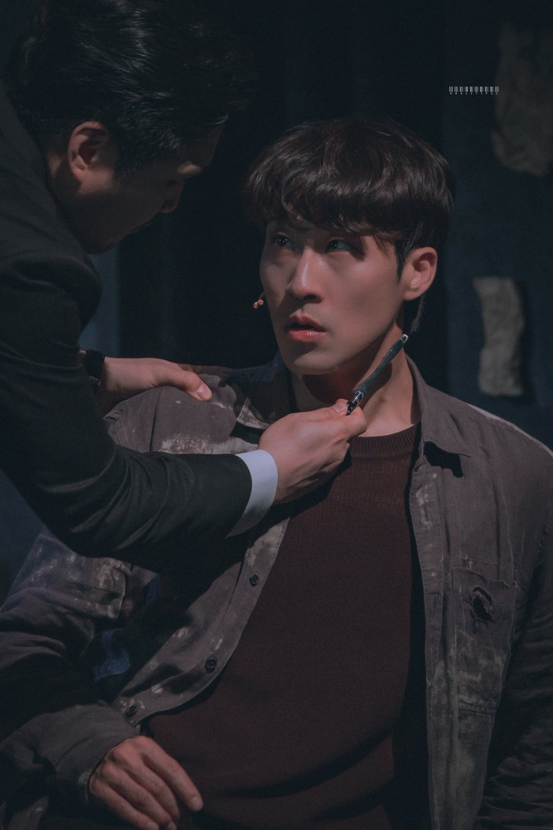 realitypicjb1's tweet photo. 2023. 05. 14(D) 광염소나타

스페셜커튼콜 The murder 

J 役 | 김지철 배우님
K 役 | 이시안 배우님 https://t.co/Fp1A8FrcUX