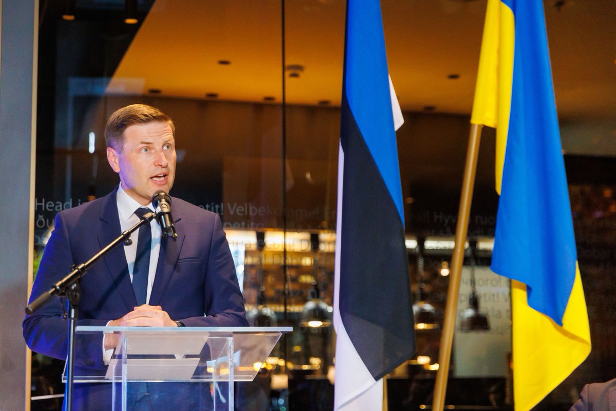 🇺🇦 #Ukraine's perspective must be on the right side of civilization, on the side of #Europe and #NATO - 🇪🇪 #Estonia's DefMin @HPevkur at #LennartMeriConference 

#StandWithUkraine