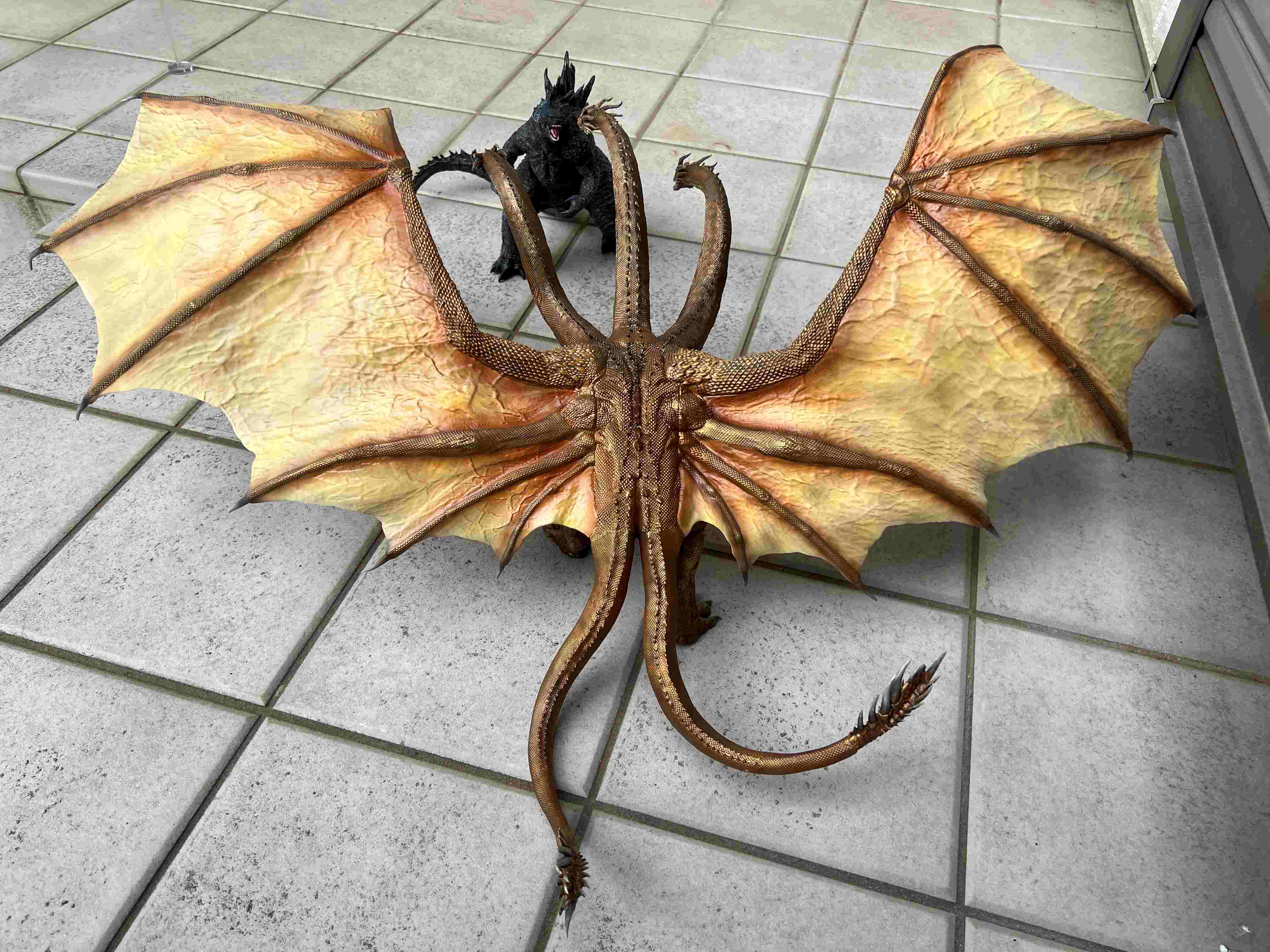 【ラッパラパ】W-dragon キングギドラ2019 Yahoo!オークション - W-dragon キングギドラ2019 リペイント