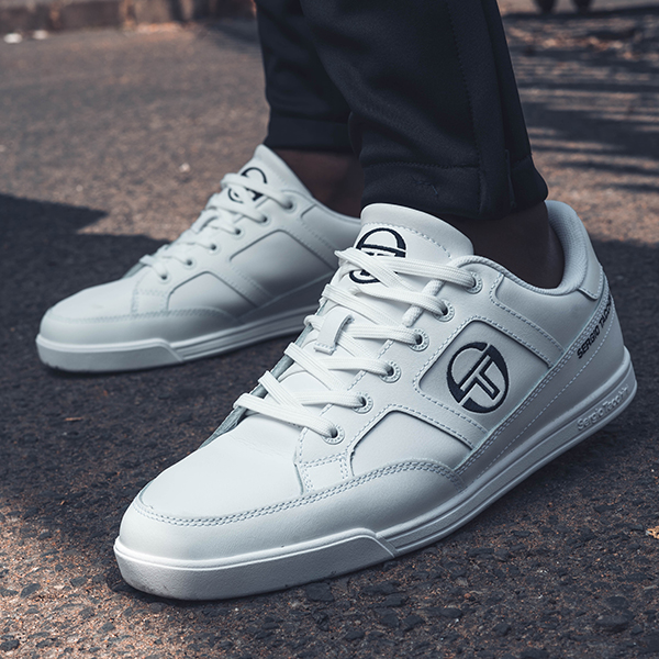 Sergio Tacchini swag. Footwear, apparel and accessories, we've got you covered.

#apparel
#sneakers
#sergiotacchini
#TheSkipperBarWay