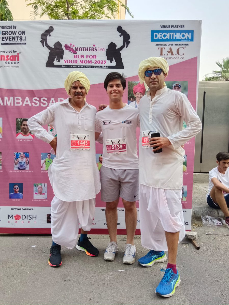 अपनी जड़ों को गले लगाओ और अपनी संस्कृति को गर्व से पहनो, today did 10 km in traditional attire......... strava.app.link/odcTybSWMzb
<a href="/DelhiPolice/">Delhi Police</a> <a href="/sanjaypanghal/">#RunningMonk</a> <a href="/adilnargolwala/">Adil Nargolwala</a> <a href="/DelhiPolice/">Delhi Police</a> @
