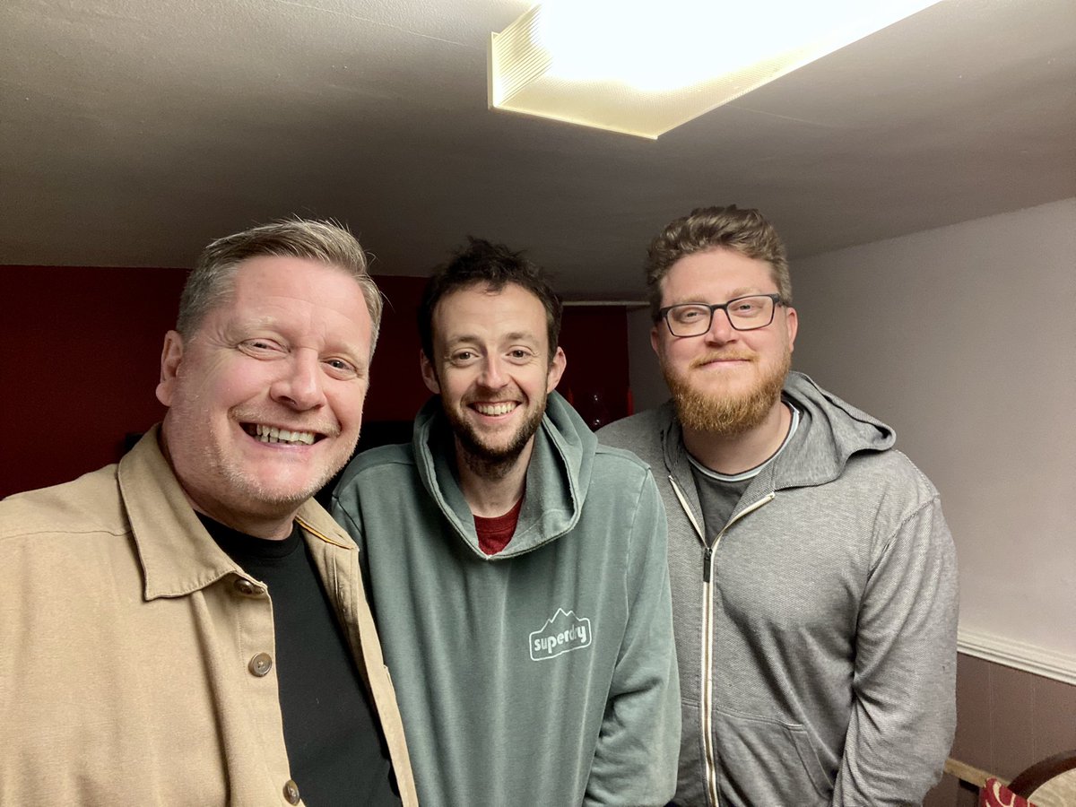 Kevin Daniel 🏴 (@kdanielcomedy) on Twitter photo Saturday night with these funny folk was a joy. Thanks again to Chris <a href="/TheMasonsArmsHQ/">The Masons Arms</a> & <a href="/laughter_craft/">laughtercraftcomedy</a>
I had a lovely time with <a href="/JonathanElston/">Jonathan Elston</a>
<a href="/M_Stellingwerf/">Matt Stellingwerf</a>
<a href="/Robbotron/">The Dark Room ON TOUR!</a> 🙏👏
#comedy #standupcomedy #livecomedy #comedygig #comedynight #comedyclub #comedians #Oxford Saturday night with these funny folk was a joy. Thanks again to Chris <a href="/TheMasonsArmsHQ/">The Masons Arms</a> & <a href="/laughter_craft/">laughtercraftcomedy</a>
I had a lovely time with <a href="/JonathanElston/">Jonathan Elston</a>
<a href="/M_Stellingwerf/">Matt Stellingwerf</a>
<a href="/Robbotron/">The Dark Room ON TOUR!</a> 🙏👏
#comedy #standupcomedy #livecomedy #comedygig #comedynight #comedyclub #comedians #Oxford