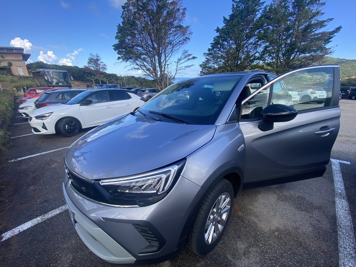 CDefimmo's tweet image. Locautorental.com livre ses véhicules à l hôtel un Paese di lava ..,magnifique site 😍🥰🤩 venez réserver sur notre site ou au 0667872397