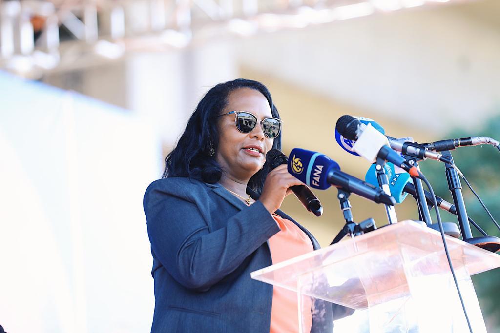 AdanechAbiebie's tweet photo. በዓለም ለ24ኛ ጊዜ በሀገራችን ደግሞ ለ2ኛ ጊዜ የእሳትና ድንገተኛ አደጋ መከላከል ቀንን አክብረናል::
ባለፉት ሁለት አመታት ለእሳትና ድንገተኛ አደጋዎች መከላከል ትኩረት በመስጠት አደጋ መከላከል የሚያስችል ዘመናዊ ተቋም ፣ 1/4 https://t.co/ODaXlgyeWZ