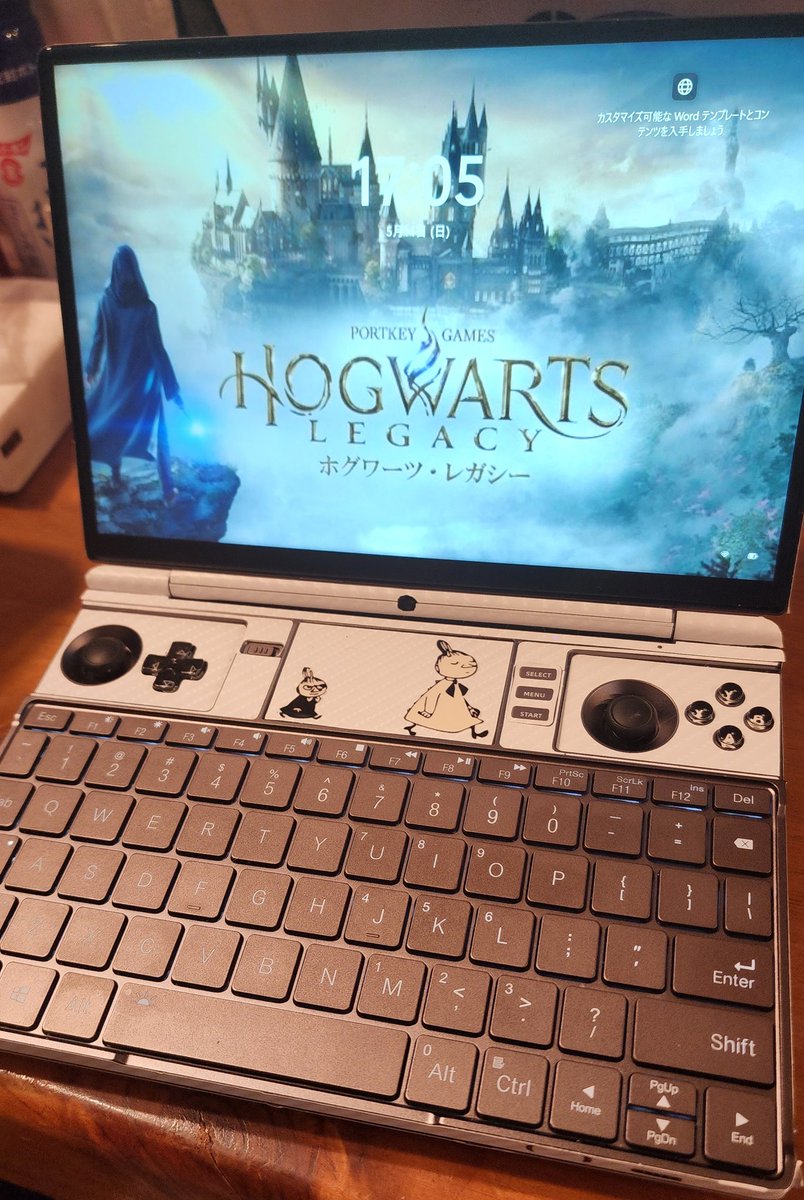 0oommoo0's tweet photo. 私のお気に入りゲーミングノーパソ
10インチ!小さいのにホグワーツレガシーできるハイスペックゲーミングノート‼️画面の大きさはiPadminiよりちょい大きいくらい。キーボード打ちやすい‼️お弁当トートにピッタリサイズ✌️Windows11、外部モニタ出力も液タブつけるのも可能、あと画面は液タブになっるよ https://t.co/sPVTtjZqH2