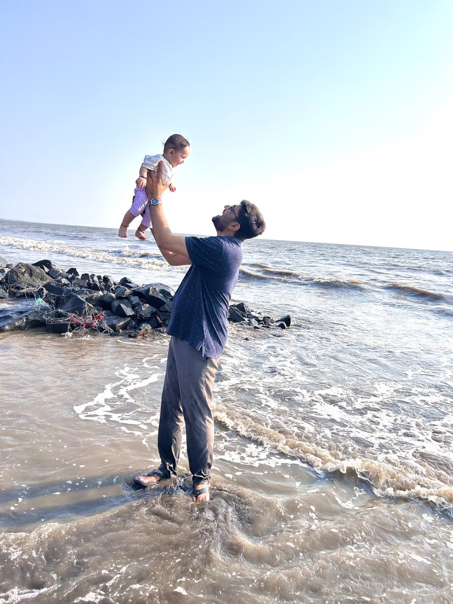 मेरी नन्ही परी ❤️ वैदेही ❤️ आज सात महीने कि हो गई। 

ईश्वर बेटी को हमेशा ख़ुश रखे यही प्रार्थनाएँ।