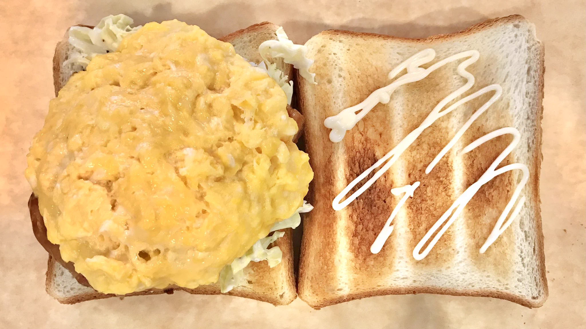 これは絶対美味いやつ！ふわたま照り焼きチキンサンド‼