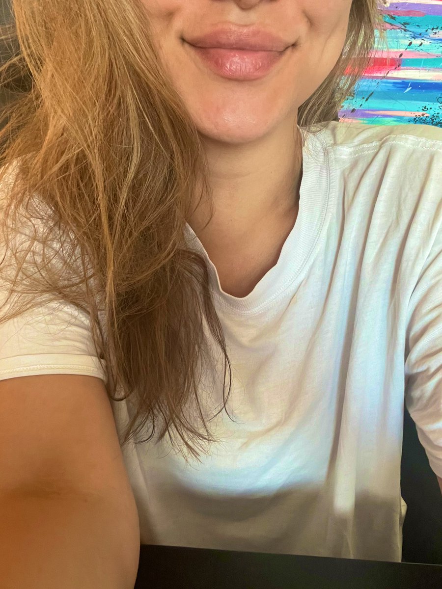cupcaken86's tweet photo. No one is coming to save you, don’t let weakness determine your path. Put in the work and stay humble ✌🏻 and smile 😉 let’s #GetStackt https://t.co/9AP93SeMA8