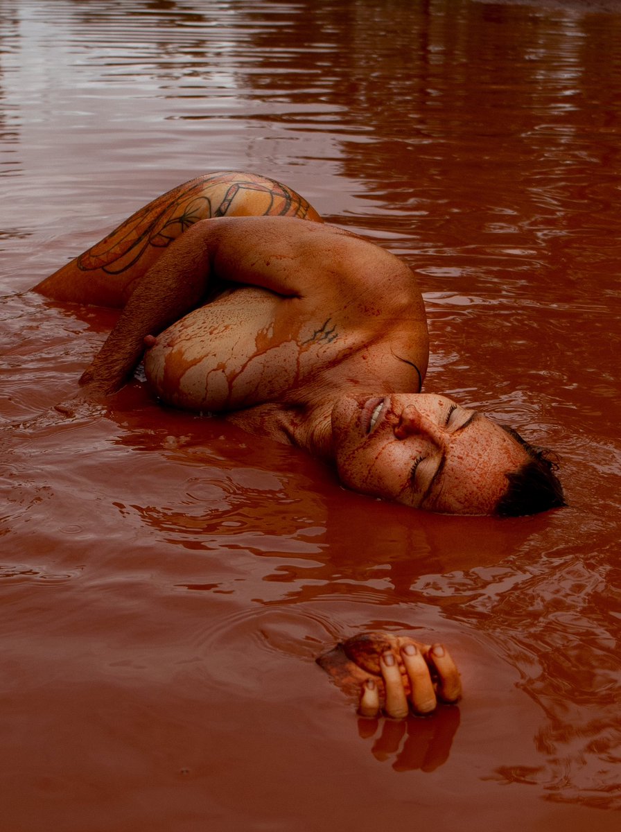 🔴 THANK YOU to <a href="/mangis88/">mangis88🏴‍☠️</a> and <a href="/CryptoK37364015/">The Polaroid Guy 🏴‍☠️ (.tez.eth)</a> for picking up editions of "Roads to Rivers"

This piece is now 1/2 way sold out 😱

52/100
7xtz