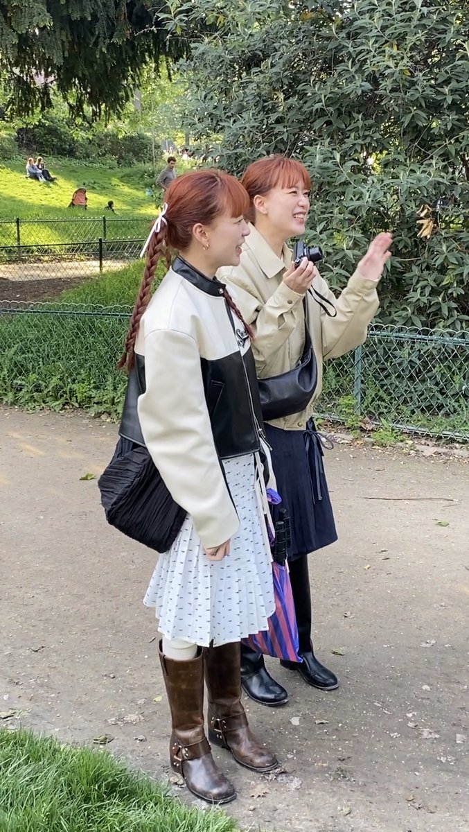 mayygyu's tweet photo. had a picnic with q2han and it was the best thing ever ❤️❤️ https://t.co/GLprPOi0gE