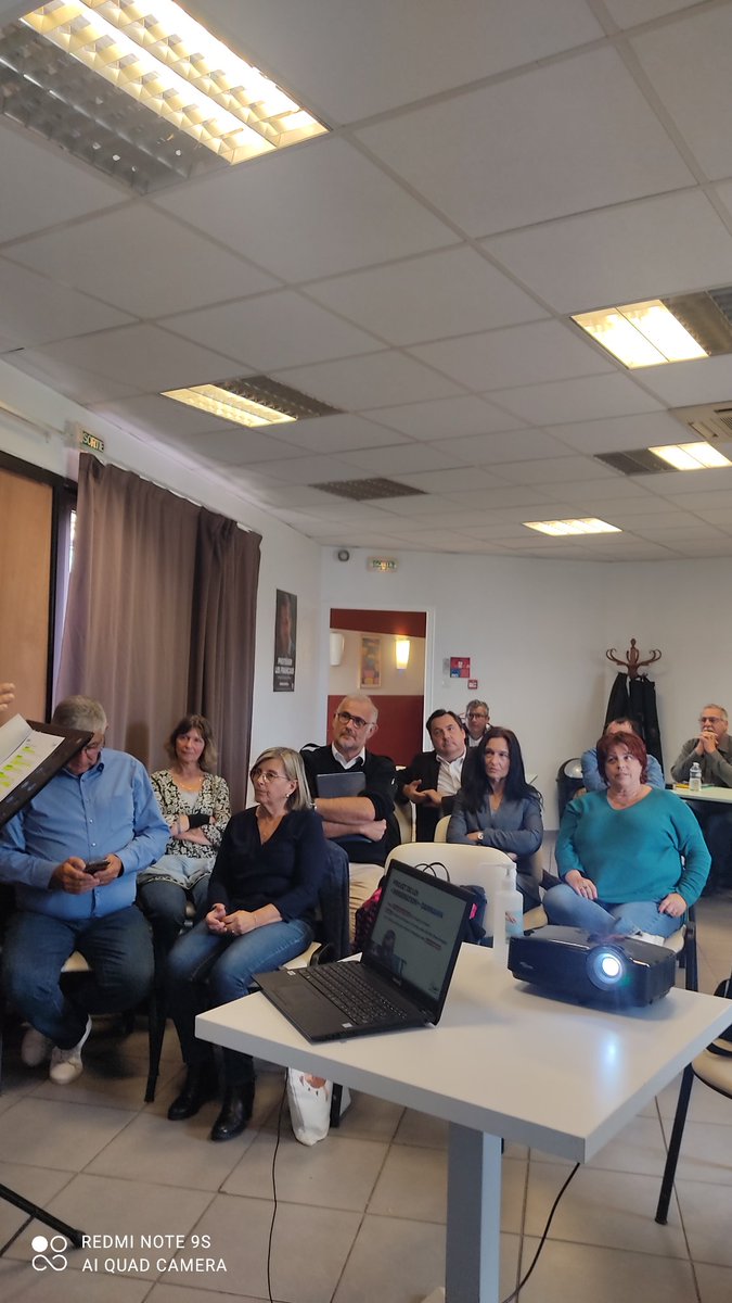 EPinatel_'s tweet photo. 👩‍🏫 Premier samedi de l'université des adhérents dans le Tarn-et-Garonne, où avec mon collègue jean-Luc Yelma nous avons développé les différents modules de la formation. 
#RassemblementNational 
#rnoccitanie 
#rn82 https://t.co/kCwm3vJZM4