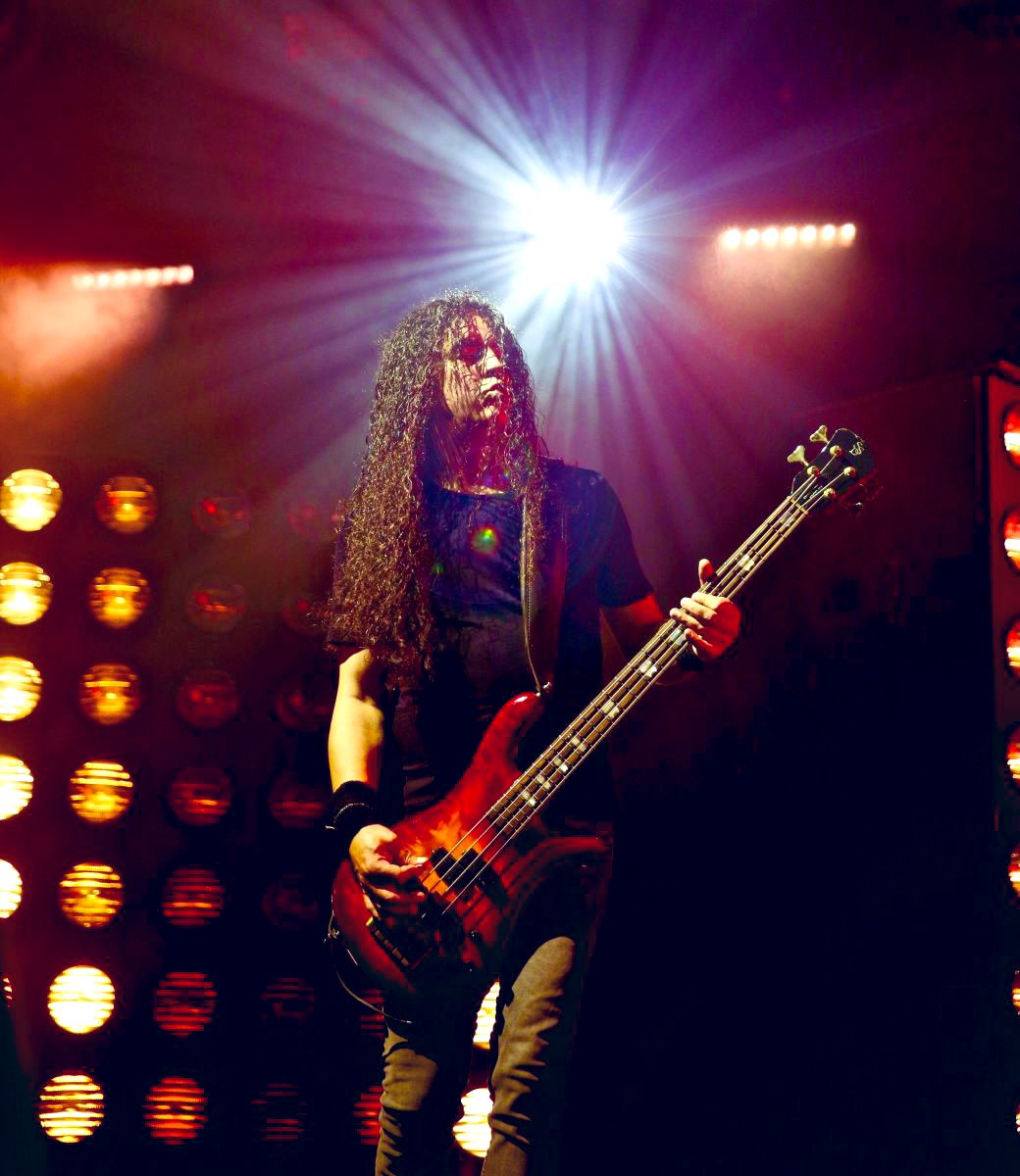 Happy Birthday to Mike Inez. Born in San Fernando, CA on this day in 1966.  
