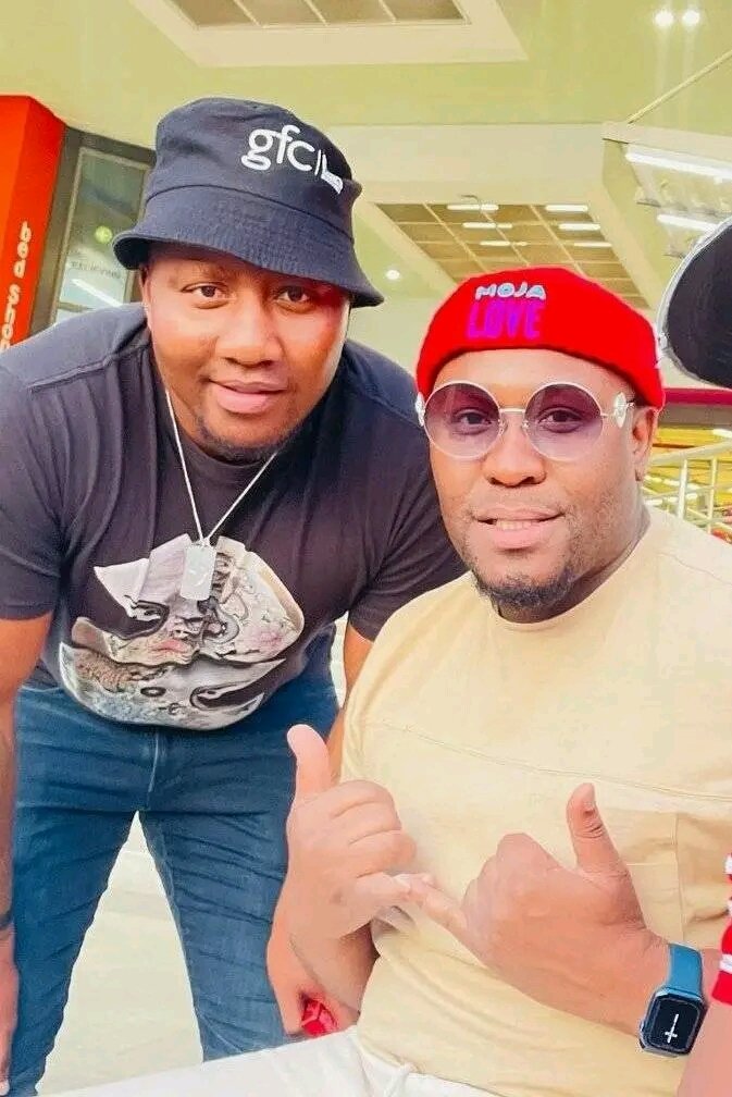 The best Moja Love has ever given us 💪 Retweet if you agree 

Xolani Khumalo &amp; Xolani Maphanga both from 1632 eMambisa 
#Sizokthola