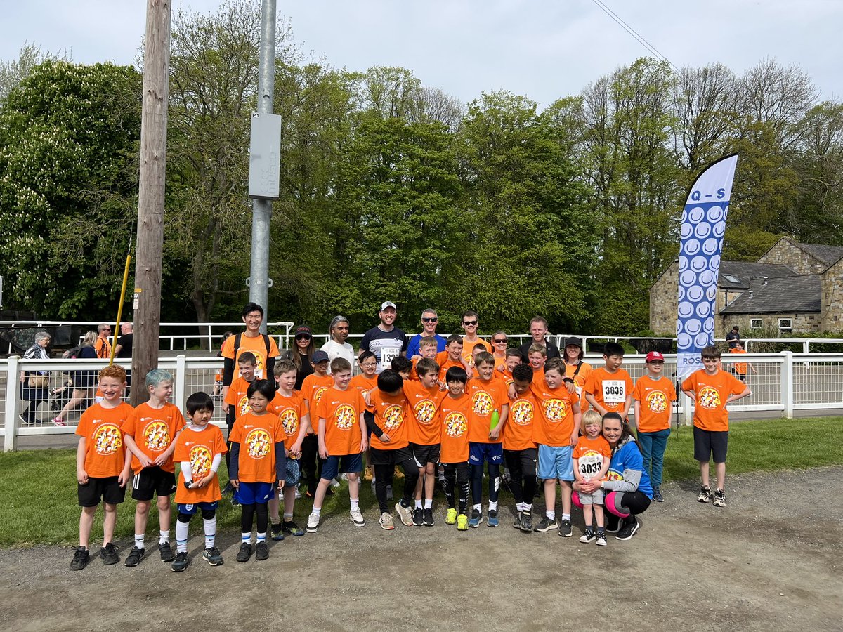 acheng_lam's tweet photo. Happy 40th! @CancerRunNorth #CCrun fantastic event as always, 5 miles ✅ @NSB_Boys @NSB_Headmaster https://t.co/QaCD1Qo7Nz