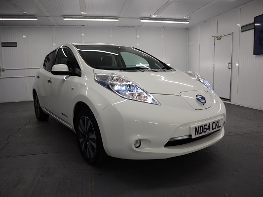 CountryCar1's tweet photo. Nissan Leaf on sale. Fully electric car with great service record. at https://t.co/O4aTB3SG1N #electrek #driveelectric #greencarreports #sale #topgear https://t.co/KYFpej9YkH