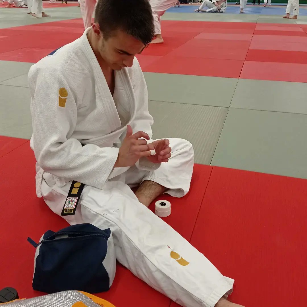 RKjudoclub's tweet photo. Double Gold for @Ben_nathan449 English open 2023 junior and senior level. ๐ช๐ฅ๐ #proudcoaches #judo #englishchampion #teamessimo #essimouk #doublegold #englandjudo https://t.co/MASA3UiHBy