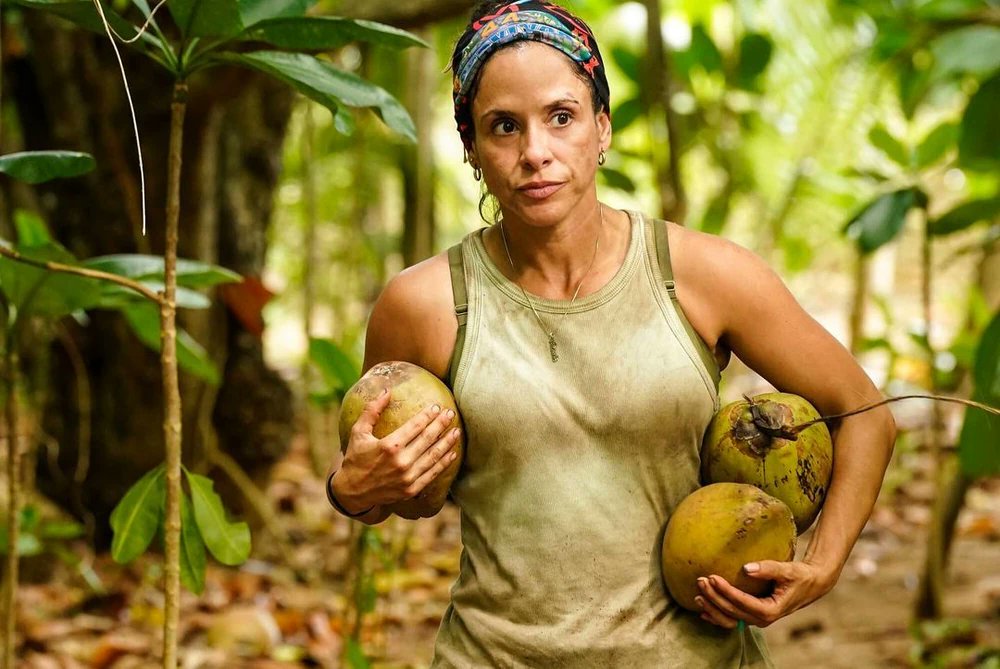 AMikeBloomType's tweet photo. Happy #MothersDay, all! And a super special shoutout to the moms of #Survivor44. Fun fact: Season 44 has the most amount of mothers to make the Final 6 in Survivor history! https://t.co/M4ES3eeRlY