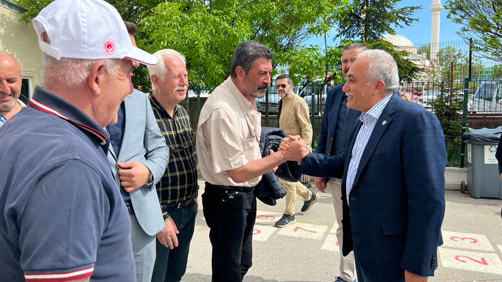 aefakibaba's tweet photo. Daha İYİ bir Türkiye için Vatandaşlık görevimizi yerine getirerek oyumuzu kullandık.

Bizim için çok yoğun ama bir o kadar da umut verici bir seçim kampanya sürecini geride bıraktık. 

Seçim sonuçlarının tüm ülkemiz adına hayırlara vesile olmasını diliyorum.🫶
#İlkTurdaBitiriyoruz☀️🫶☀️

@meral_aksener 
@iyiparti