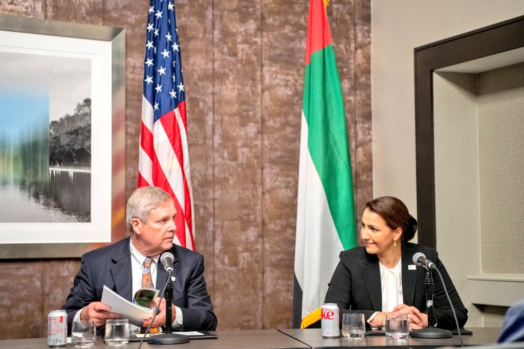 mariammalmheiri's tweet photo. أود أن أشكر شريكي @SecVilsack على شراكته وقيادته لمبادرة #AIMforClimate.
يعمل بلدانا معًا على تسريع الابتكار لمحاربة #تغير_المناخ وتحقيق #الأمن_الغذائي وخلق فرص اقتصادية للناس في دولة الإمارات العربية المتحدة والولايات المتحدة وحول العالم. https://t.co/WjNkPDISOq