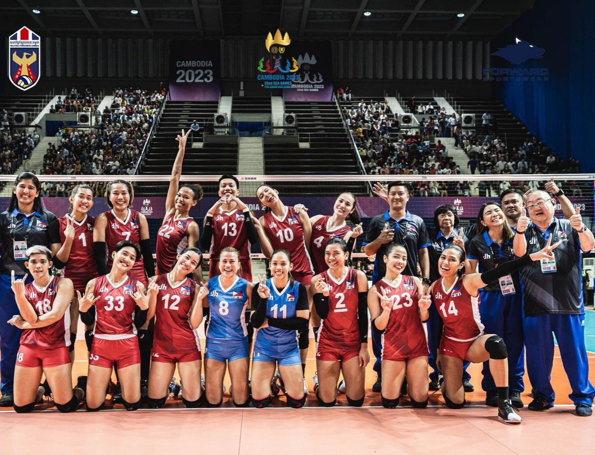 Kai_Menchavez's tweet photo. #PWVT
#PINOYPRIDE🇵🇭
#PNVFSALOT
#SEAGames2023
MAY CRINAP AKUNG HINAYUPAK!
Still congratulations ladies! You fought hard with Pride and Honor, sapat na!💪MAHAL NMIN KAYO❤
ctto📸 https://t.co/UFmE7gDcsJ