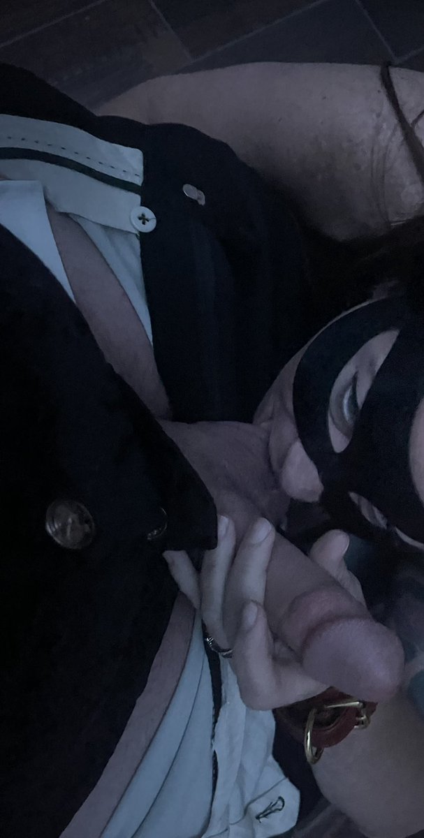 BeardedDragonOk's tweet photo. #bdsm #kittenmask #maskkink  #cock  #cockworship #sub #pawg #whitegirl #eyesonyou  #goodgirl  #gawk3000 #blueeyes @DaddysKitten202 
Playful kitten on her Sirs cock https://t.co/AcKLu2gy50