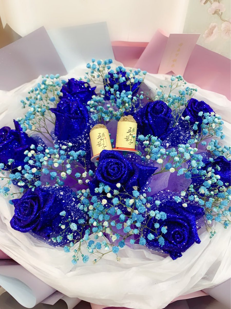 今日は忙しくて母と一緒に母の日を過ごせませんが、美味しいご飯も食べられたので、全てのお母さんに母の日の幸せを祈ります！👩‍👧👩‍👧