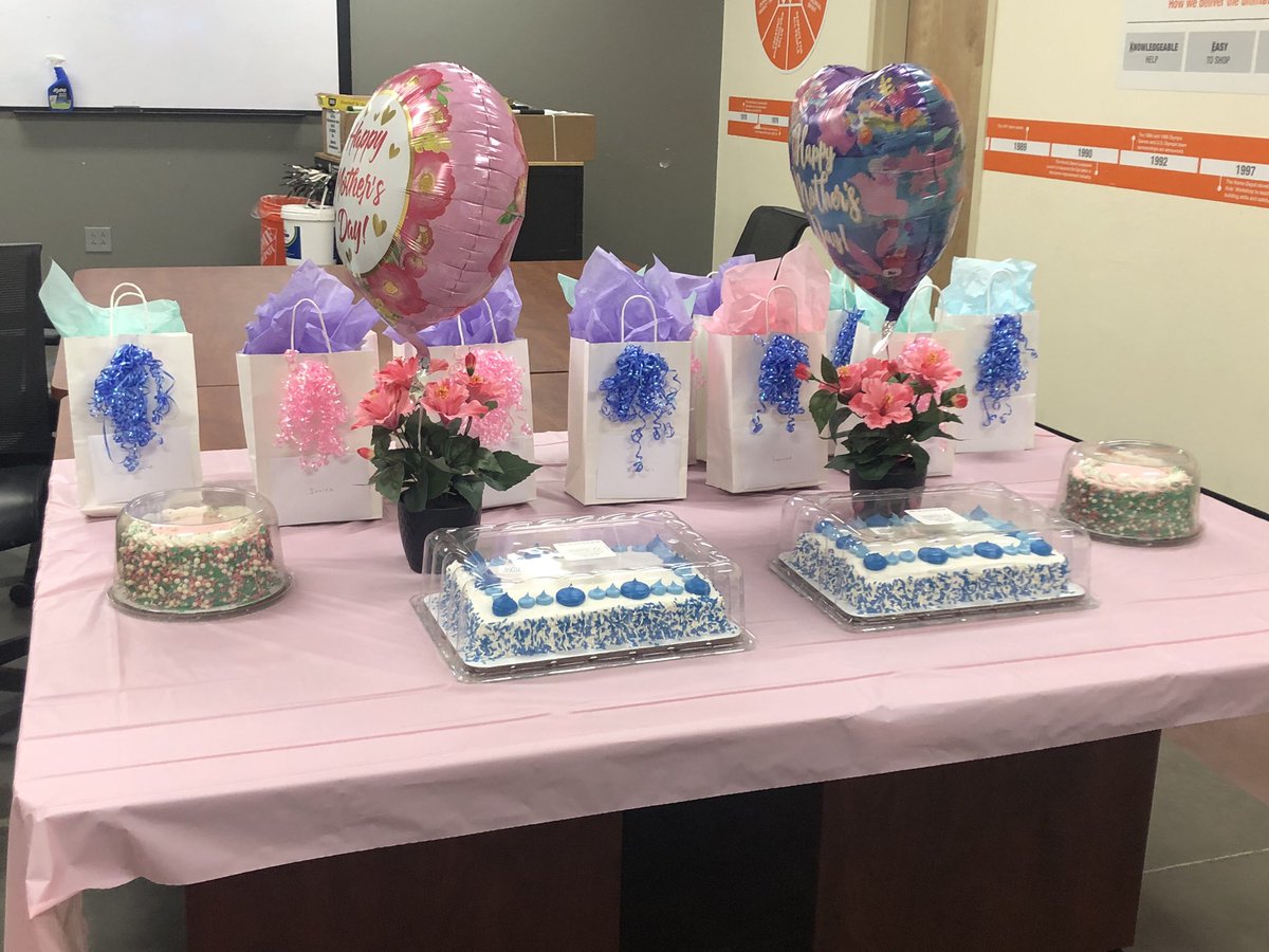 Robin Leonard tweet media