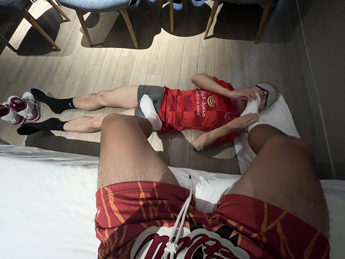 Jcgzs18's tweet photo. 再优秀的体育生也只能沦为我脚下的狗  爽 https://t.co/edNLOc91Gt