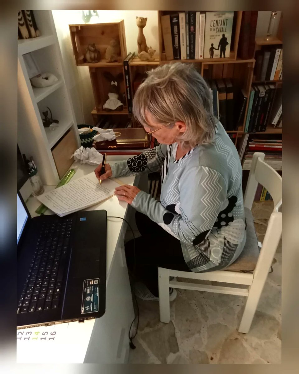 edsoleildemidi's tweet photo. En ce Dimanche nuageux,les éditions Soleil de Midi se mettent à briller pour vous proposer le premier extrait du livre "Comme mon fils. Après la cavale" par Joëlle Cornebize Ludovic Guittet.☀️✍🏼#Livre #Extrait  #Exclu #CommeMonFilsApresLaCavale #CommeMonFils #EditionsSoleilDeMidi https://t.co/LT3yqIr7pZ