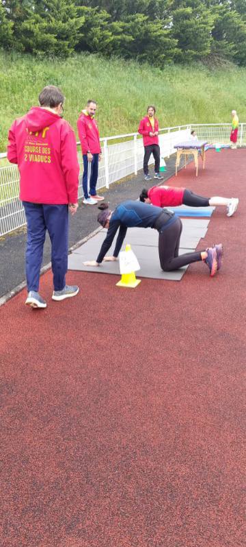 thib_deschamps's tweet photo. [⚡️@diagnorunning #LeBlanc 🏃🏿‍♀️🏃🏻‍♂️]
2ème étape tournée 2023 avec Le Blanc #Athlétisme @Indre36 @RCValdeLoire 💥Des participants motivés qui apprécient l’expertise #Running 🔝 by @FFAthletisme 👏🤩#forme #performance #prévention @PresidentFFA @Phil958 @AthlEmmaJaeger @Jean6625 https://t.co/Gmq8usWtze
