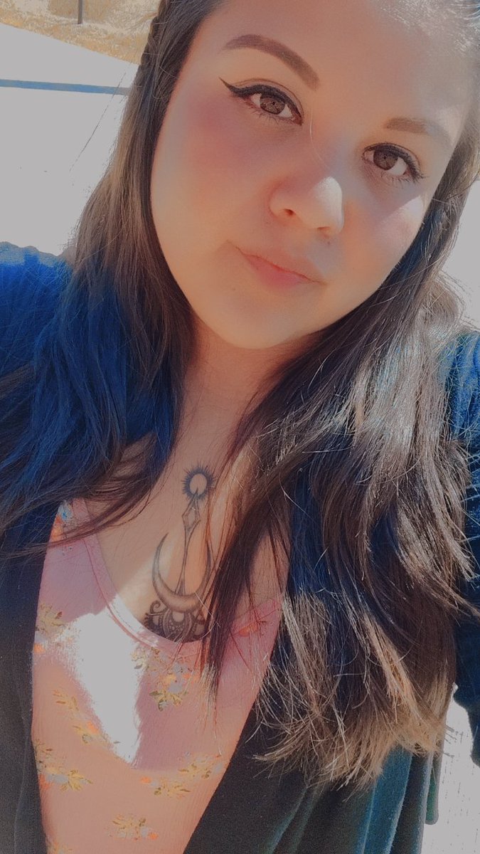 BethEstrda's tweet photo. "𝑬𝒔 𝒉𝒐𝒓𝒂 𝒅𝒆 𝒕𝒐𝒎𝒂𝒓 𝒕𝒖𝒔 𝒅𝒆𝒄𝒊𝒔𝒊𝒐𝒏𝒆𝒔, 𝒚 𝒆𝒍𝒆𝒈𝒊𝒓 𝒍𝒐 𝒒𝒖𝒆 𝒕𝒆 𝒉𝒂𝒄𝒆 𝒇𝒆𝒍𝒊𝒛".🤍 https://t.co/Kea1OLovah