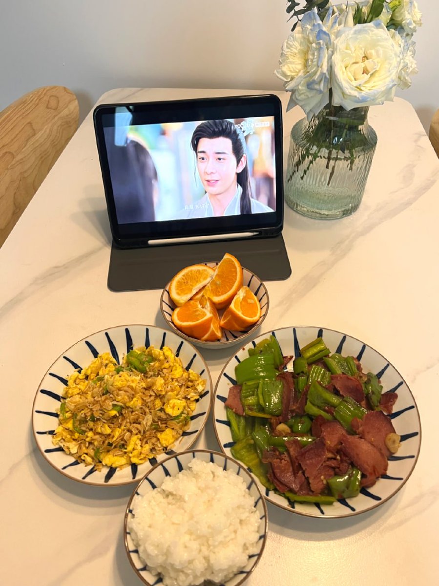 今日は忙しくて母と一緒に母の日を過ごせませんが、美味しいご飯も食べられたので、全てのお母さんに母の日の幸せを祈ります！👩‍👧👩‍👧👩‍👧👩‍👧