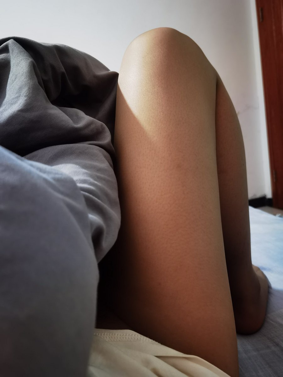 悄悄地