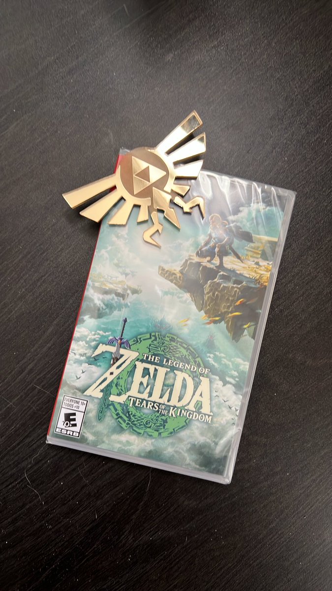 jet_forcegemini's tweet photo. I better get a MENSA membership after I beat #zelda #totk. Defeat Ganon, Zelda: “Here’s your MENSA membership, and welcome to the smartest club in Hyrule! Dues are just $399 a year!” https://t.co/b5jrxSKLeY
