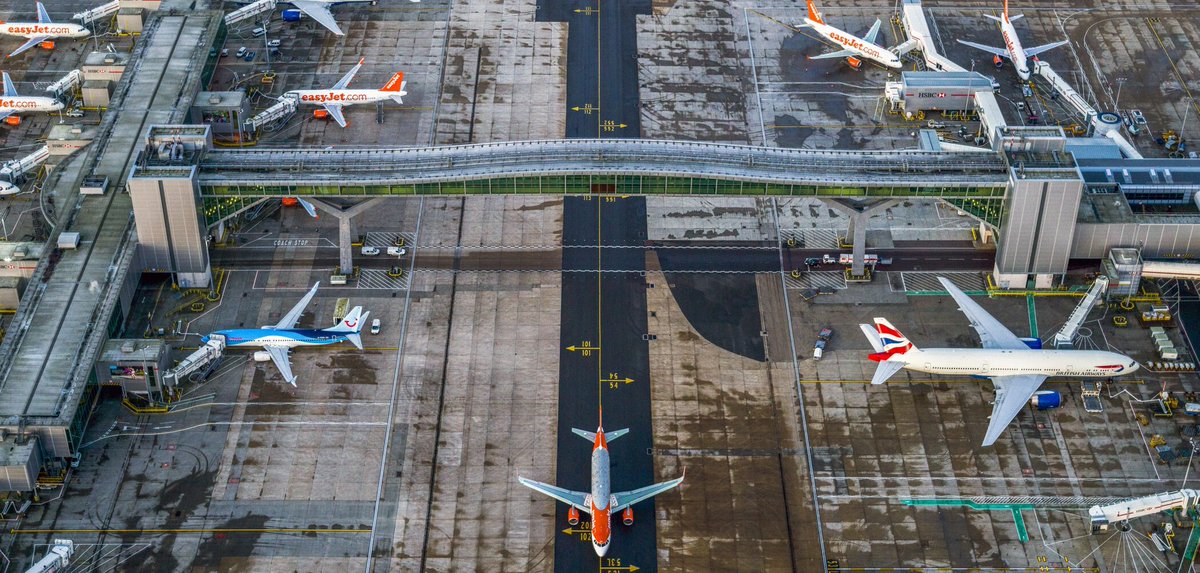 Update: London Gatwick airport is currently closed to all air traffic due to reports of drones airborne in the area (again) — flights are either delayed, or diverting, expect further disruption. #Gatwick