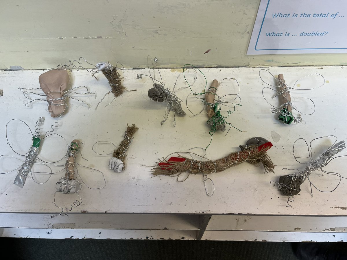 EBprimarysch's tweet image. Fabulous 3D insects! Year 3 installed these in their natural habitat in the school garden before display in school @Curriculum_USP @jane_janieryder
