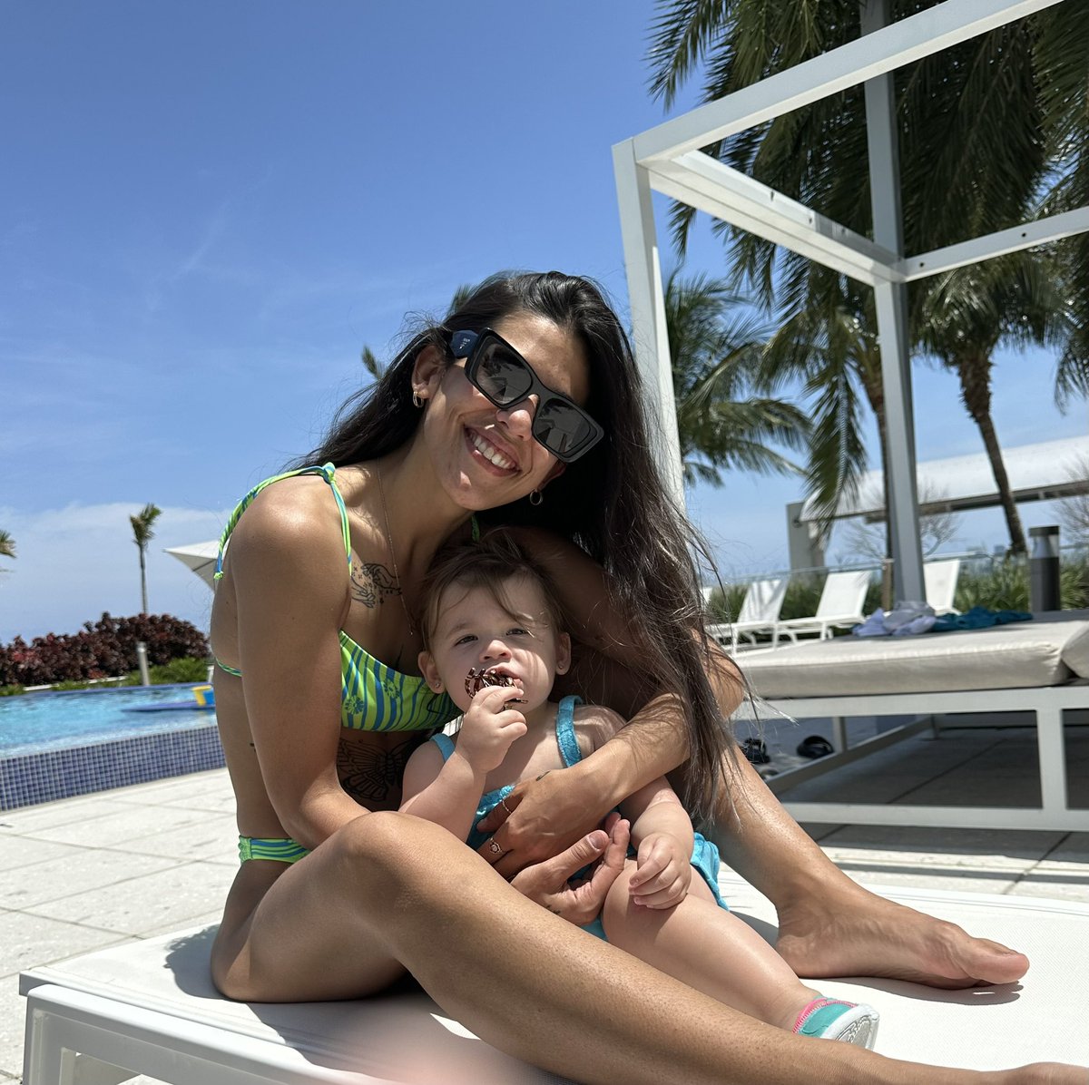 Paooo_Gonzalez's tweet photo. The one I cant live without, mommy’s angel🤞🏽🦋 
Happy mothers day🥹🫶🏻 https://t.co/hkebwBfA8z
