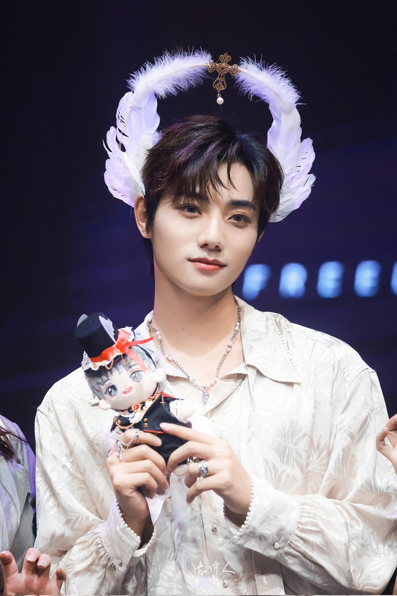 zhenningarchive's tweet photo. 🐨 ¦ 230514 Shanghai "Freedom Flashsale" concert
      ©Matchless意中人·李振宁

#หลี่เจิ้นหนิง #李振宁 #LiZhenning https://t.co/kQnUS9AkaU