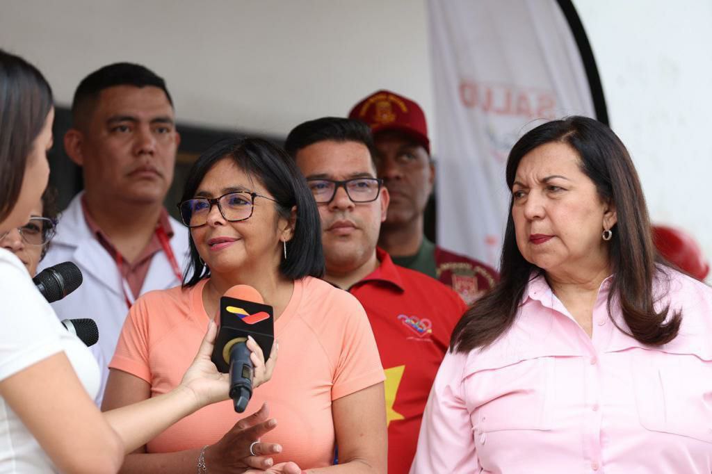 #EsNoticia || Bricomiles reciben material para rehabilitación del Centro de Diagnóstico Integral "Bolívar y Martí". 

#14May 

Más detalles aquí: bit.ly/3VZK6XW