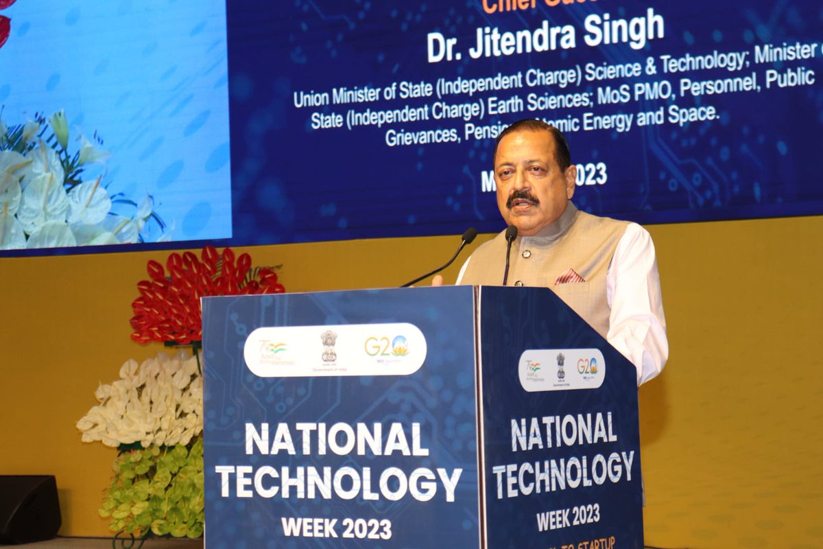 DARPG_GoI's tweet photo. Boosting Technological Prowess For Nation-Building!

Hon'ble MoS (PP) @DrJitendraSingh graced the Valedictory Ceremony and Award Programme of National Technology Week 2023. https://t.co/5UxV7SrZJ4