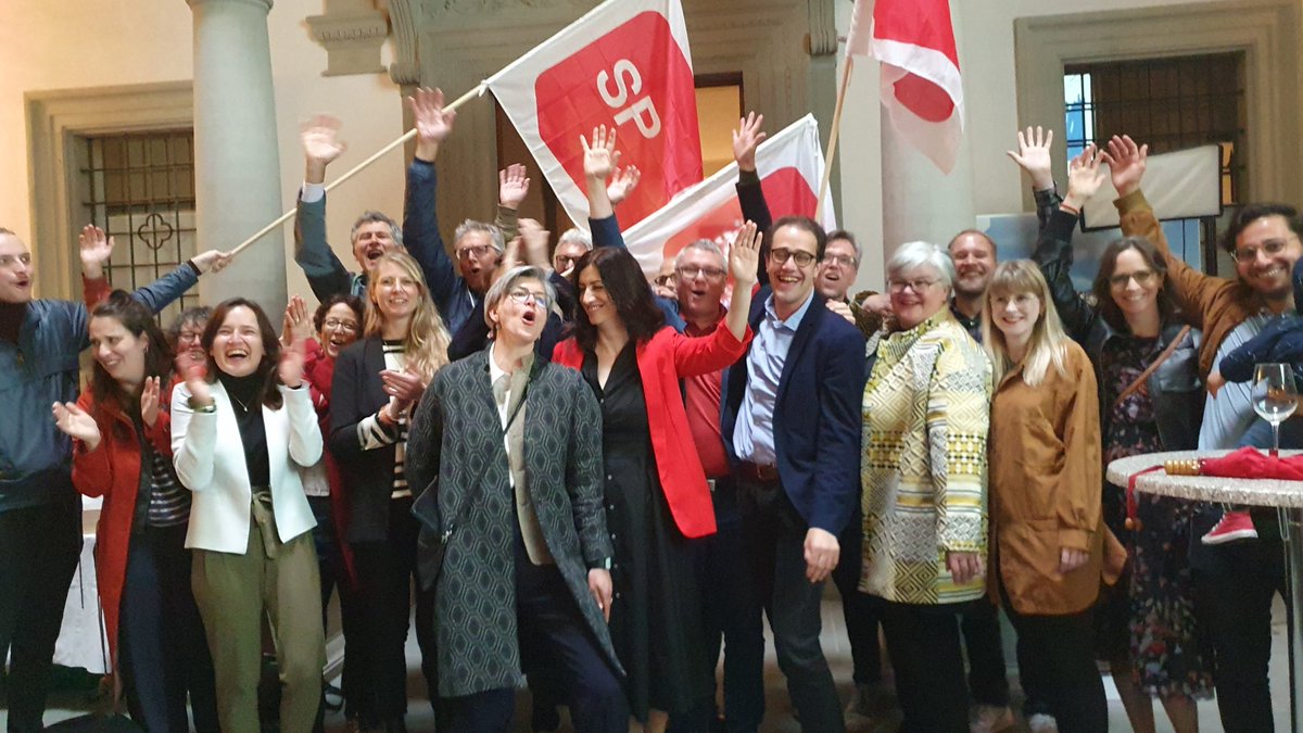 DaRoth's tweet photo. Wir sind zurück. Danke #Ylfete, danke der  ganzen @sp_luzern. Für einen vielfältigen und solidarischen Kanton. https://t.co/yutH936agU