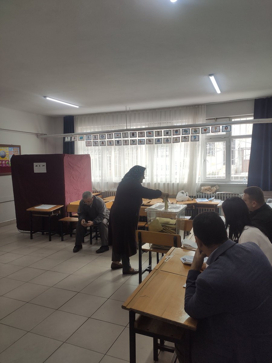 Anneannem oy kullanmıycam diyordu tuttum kolundan götürdüm 1 oy 1 oydur mission completed #oyver