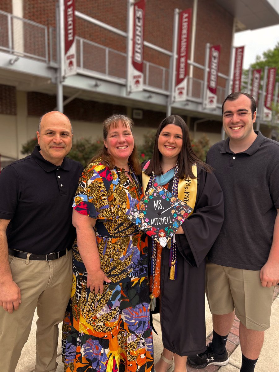 growwithmissm's tweet photo. A huge thank you to the school that has brought me to the place I am today! I am so grateful for everything Rider University has given me and I will cherish these moments forever. GO BRONCS!!!❤️ @RiderCEHS @RiderUniversity @DrSDougherty #rider #gobroncs #teacher #collegegrad #yay https://t.co/GagR71xrBQ